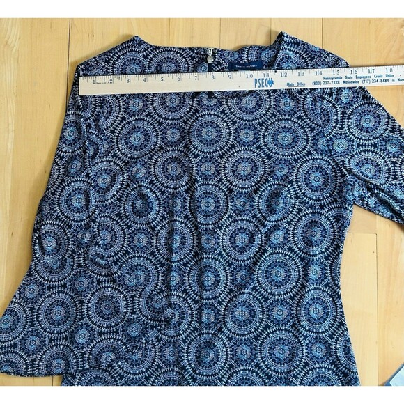 Tommy Hilfiger Dress Size 4  Bell Sleeve Knee Length New NWT - Picture 9 of 12